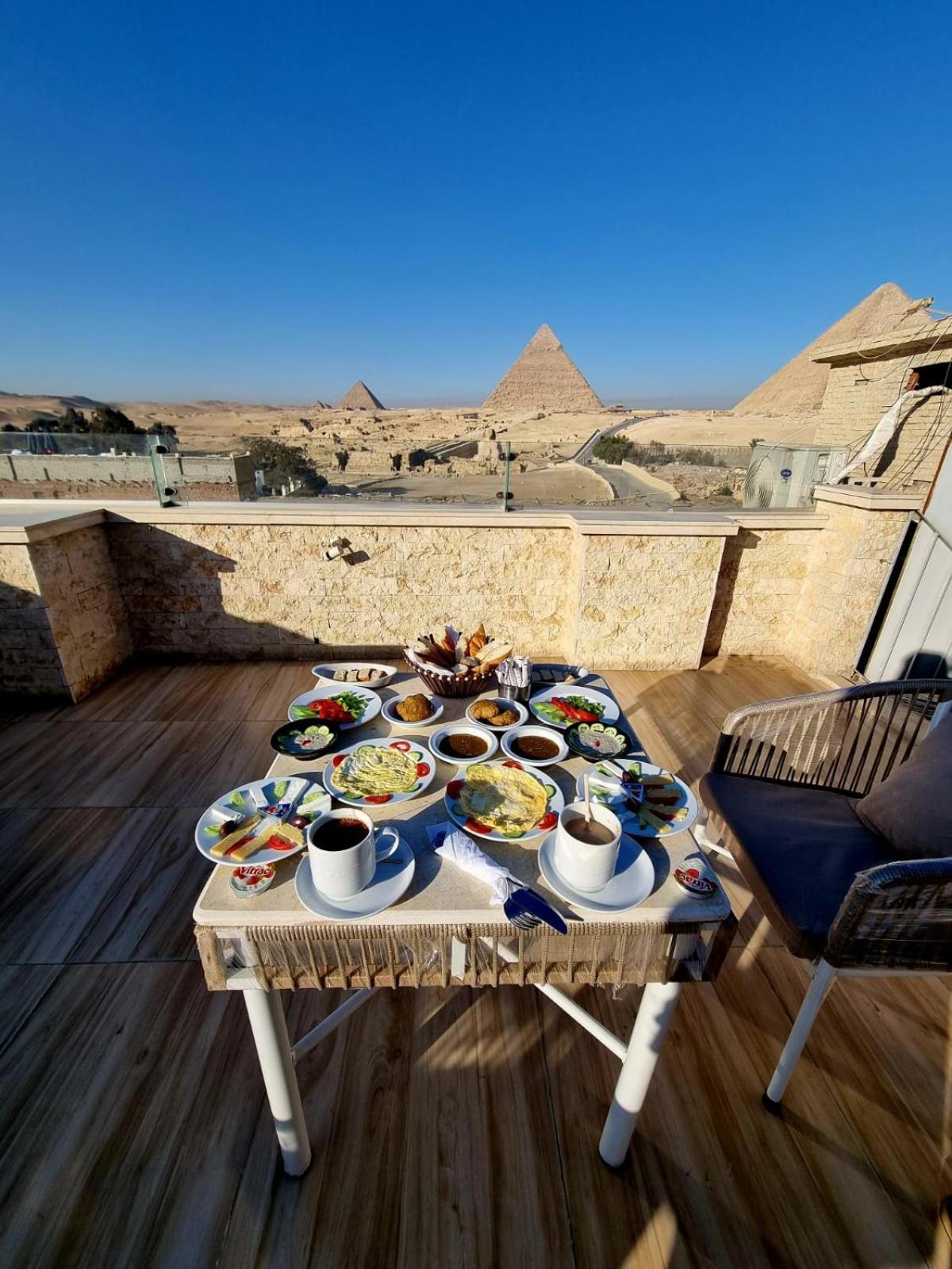 Royal Golden Pyramids Inn Giza Exterior photo